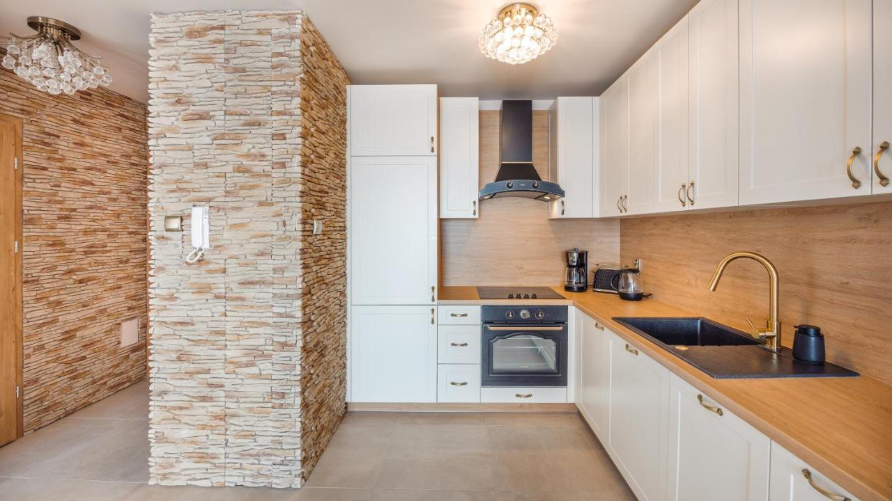 Apartament Z 1 Sypialnia Retro Deluxe 60 F Perlowa Przystan - Holiday City Kołobrzeg Extérieur photo